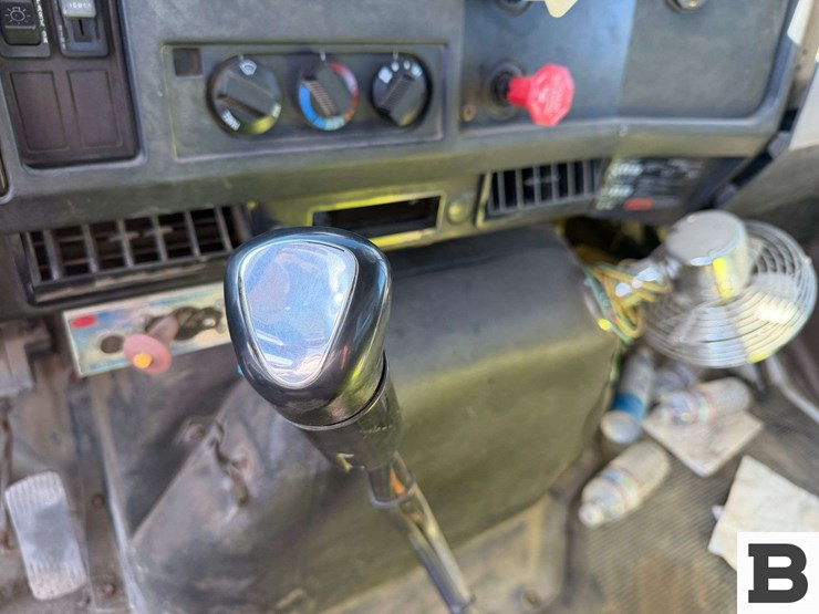 1998-international-f-4900-cab-&-chassis-truck-image-53