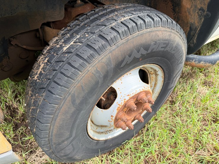 #521-•-#521-•-2001-gmc-sierra-pickup-truck-image-18