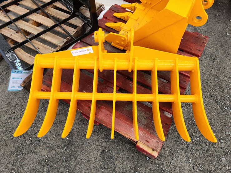 caterpillar-305-image-1