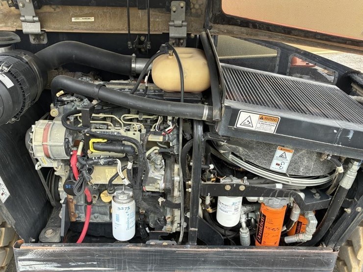 2015-jlg-g5-18a-image-26