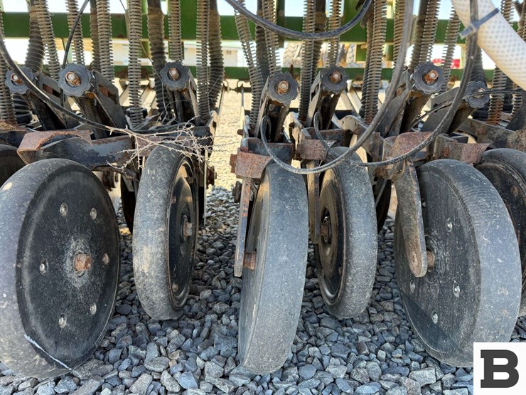 great-plains-solid-stand-15-image-33