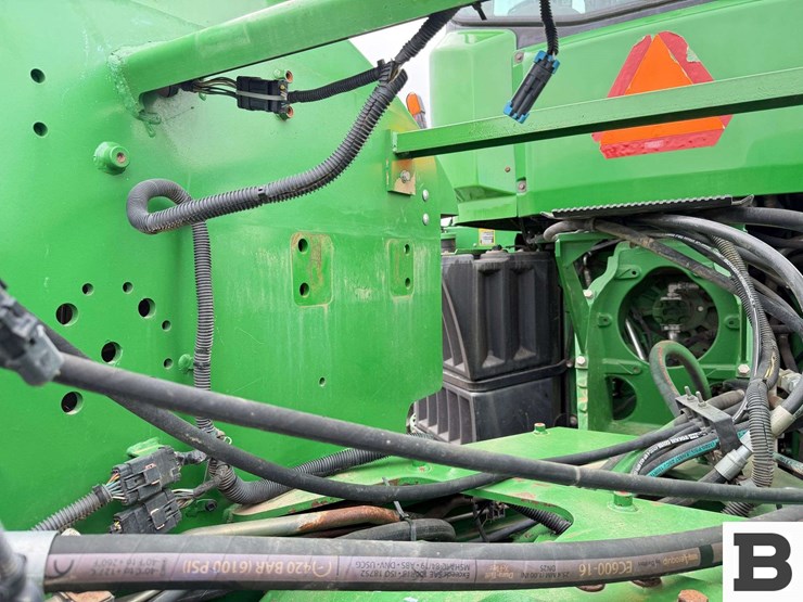 2012-john-deere-9510r-image-41