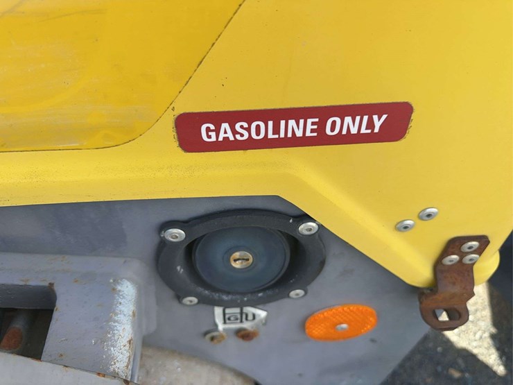 2016-dynapac-cc900g-image-18