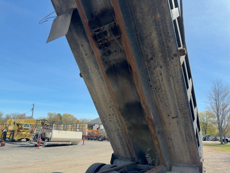 2002-kenworth-t800-image-15