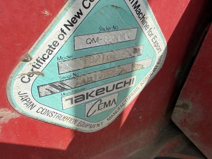 2017-takeuchi-tb216-image-20