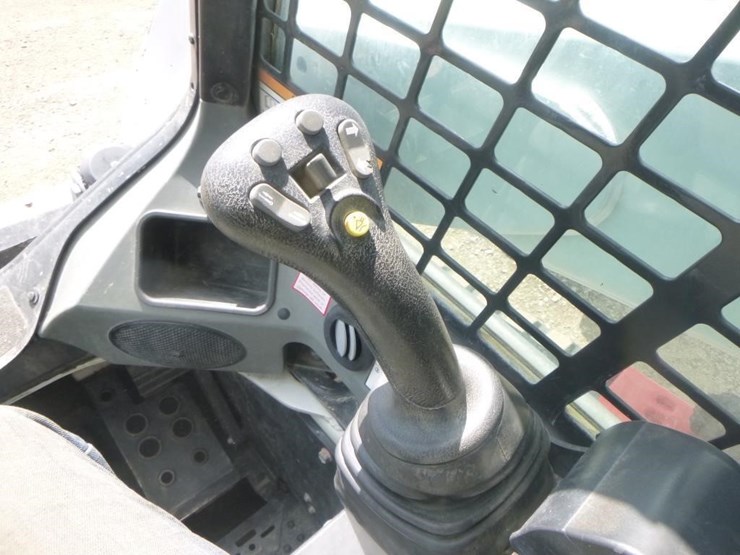 2019-bobcat-t770-image-23