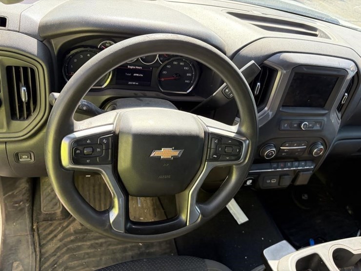 2021-chevrolet-silverado-1500-image-14