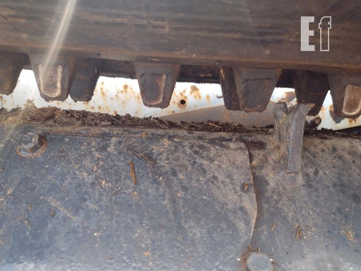 2013-bobcat-t770-image-28