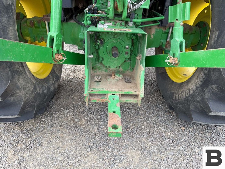 2015-john-deere-5075e-image-35