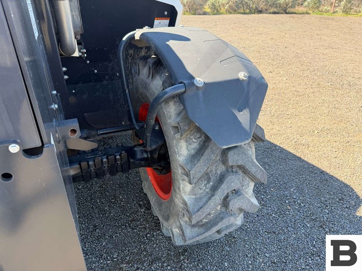 2020-bobcat-v519-image-32