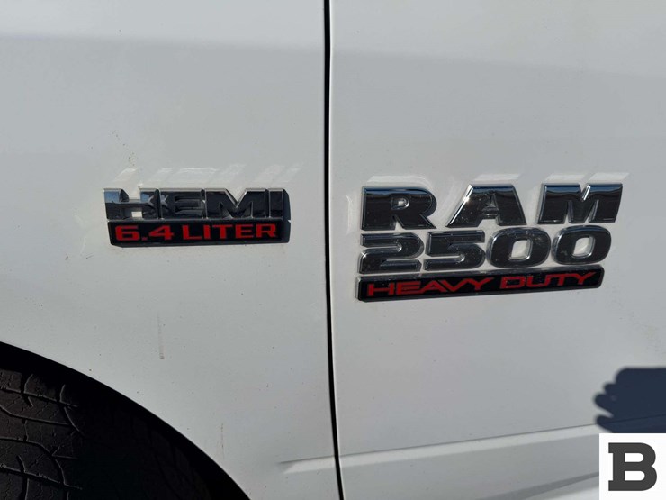 2017-dodge-2500-image-10