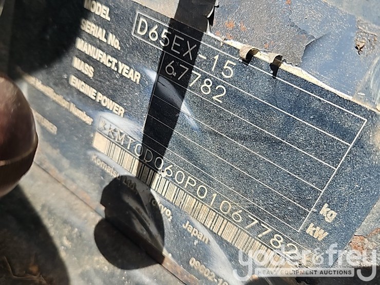 2005-komatsu-d65ex-15-image-35