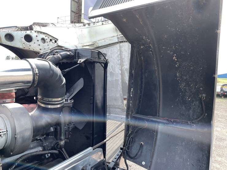 1970-peterbilt-358-image-102