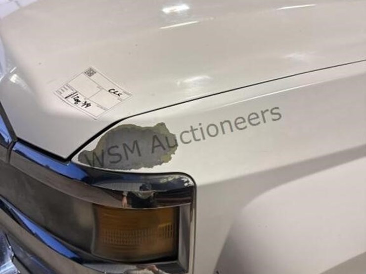 2015-chevrolet-silverado-3500hd-image-5