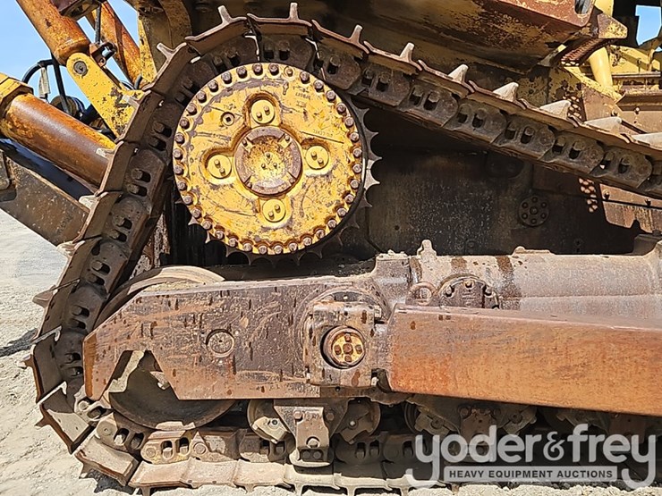 1980-caterpillar-d10-image-8