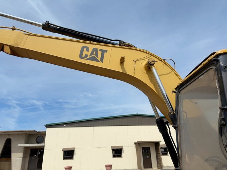 1993-caterpillar-311-image-13