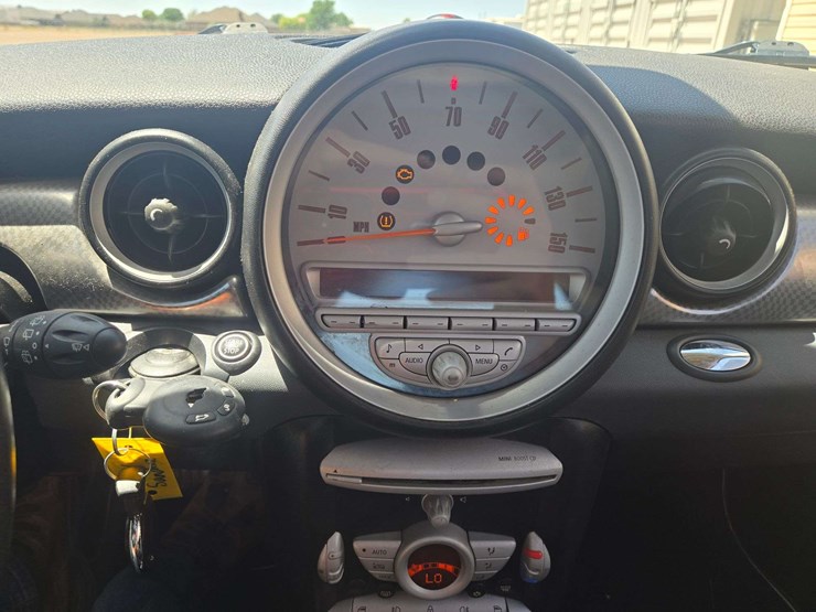 2008-mini-cooper-s-hatchback-2d-image-13