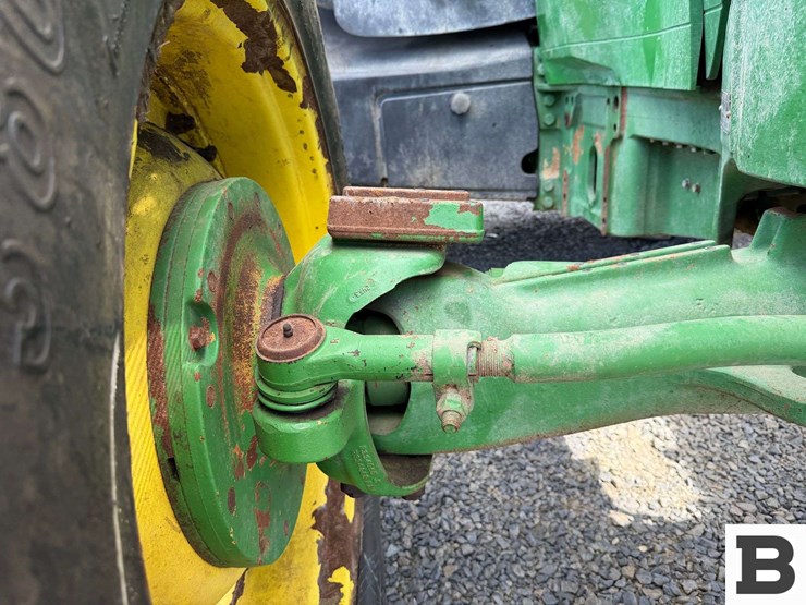 2013-john-deere-7200r-image-47