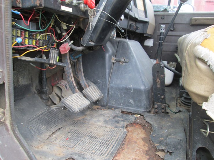 1990-international-4900-image-48