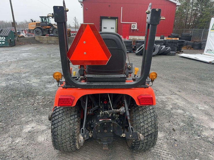 2019-kioti-cs2210-image-6