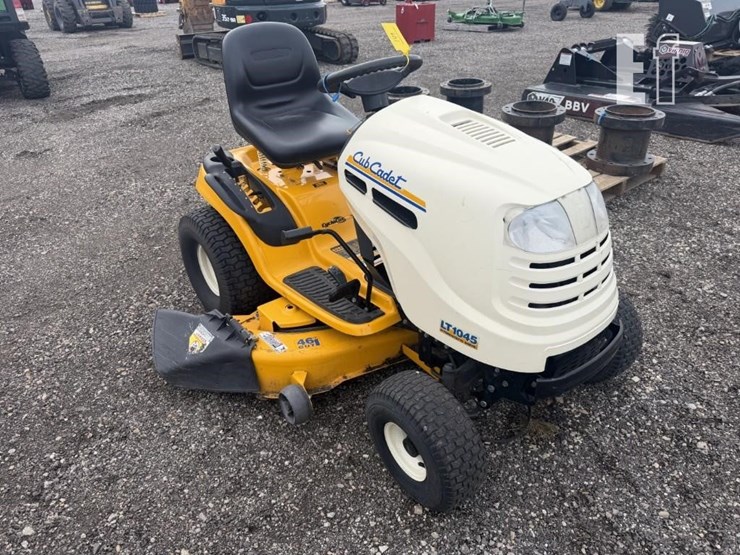2006-cub-cadet-lt1045-image-2