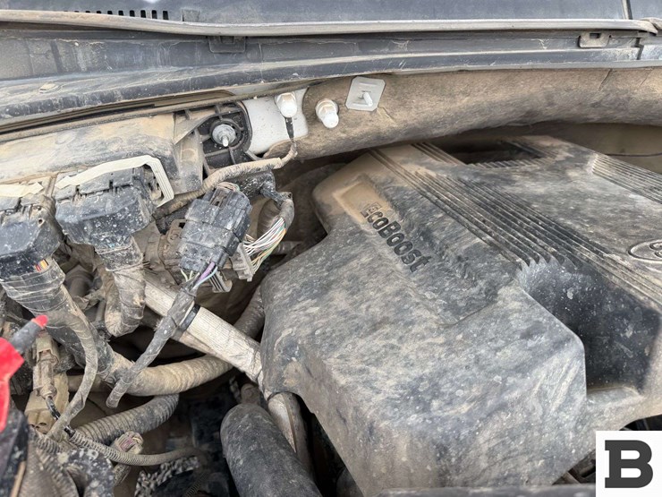 2017-ford-f150-image-40