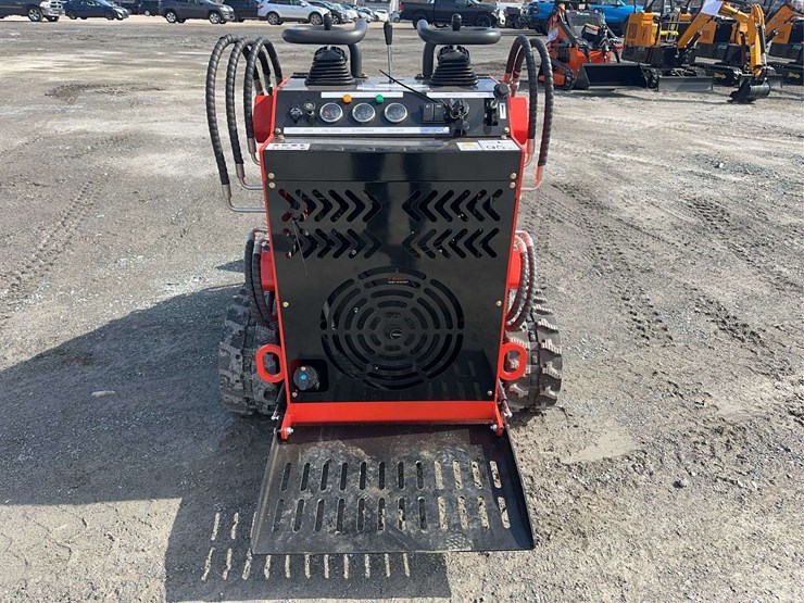 2026-future-ft380-mini-skid-steer-image-6