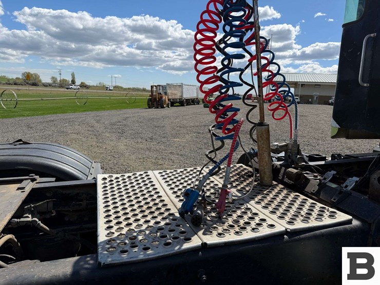 1998-kenworth-t800-image-34