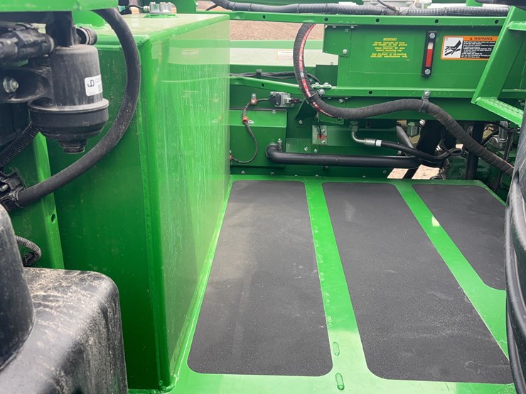 2023-john-deere-s780-image-21