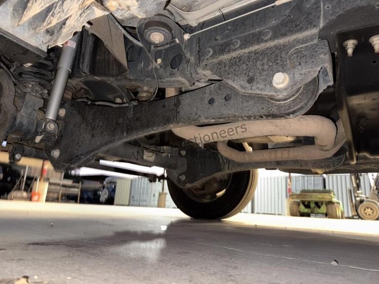 2013-ford-f450-image-32