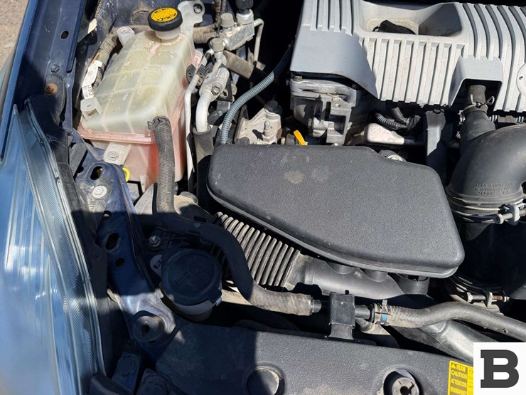 2011-toyota-prius-hatchback-image-34