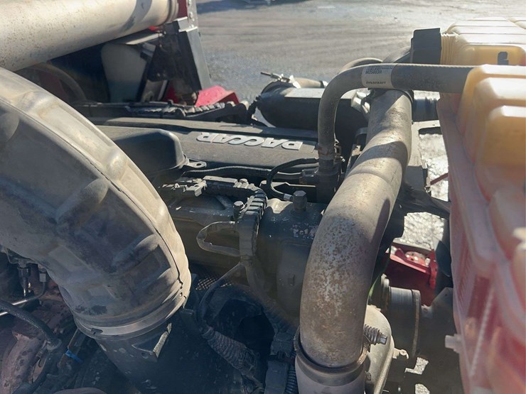 2022-kenworth-t800-image-24