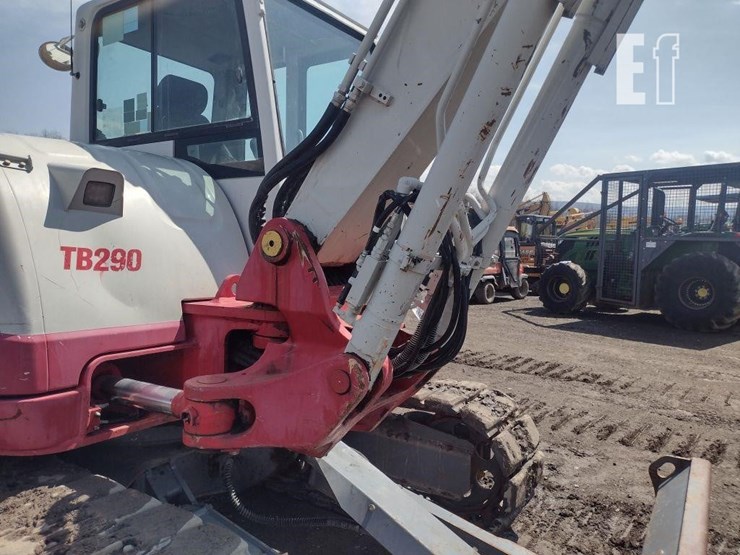 2019-takeuchi-tb290-image-25