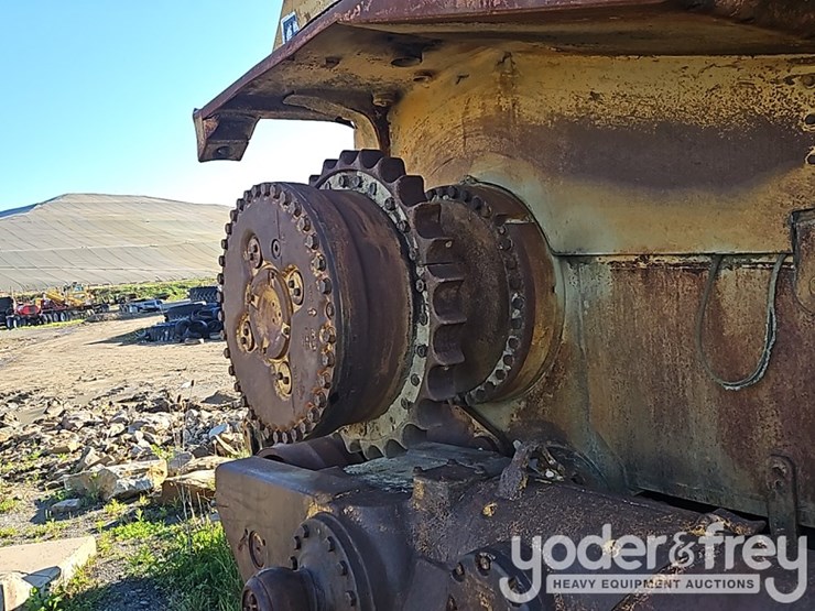1982-caterpillar-d10-image-8