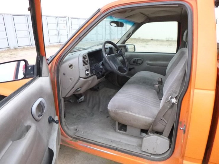 2000-chevrolet-2500-image-7