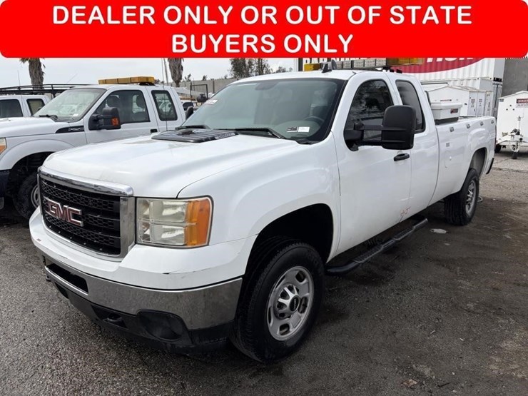 2012-gmc-sierra-2500-image-1