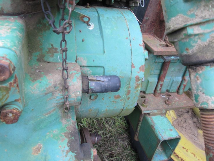 1982-john-deere-2840-image-9