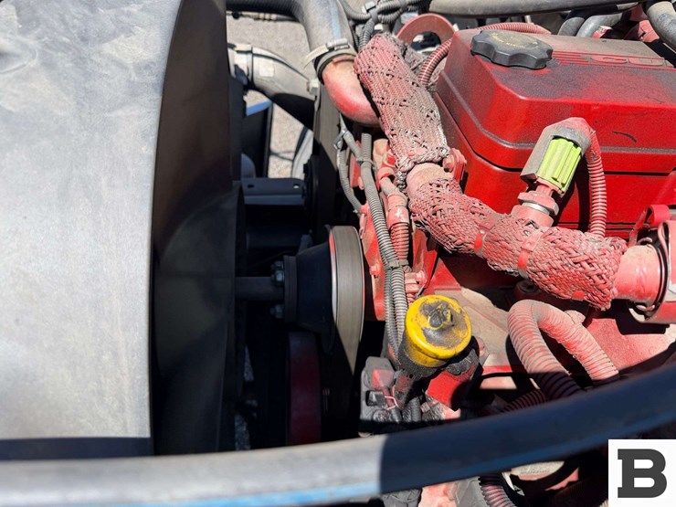 2009-freightliner-m2-box-van-truck-image-49