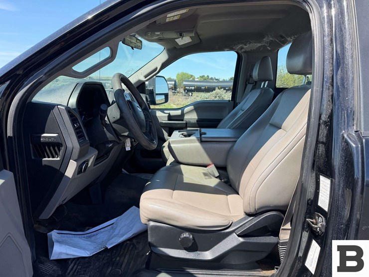 2017-ford-f350-image-27