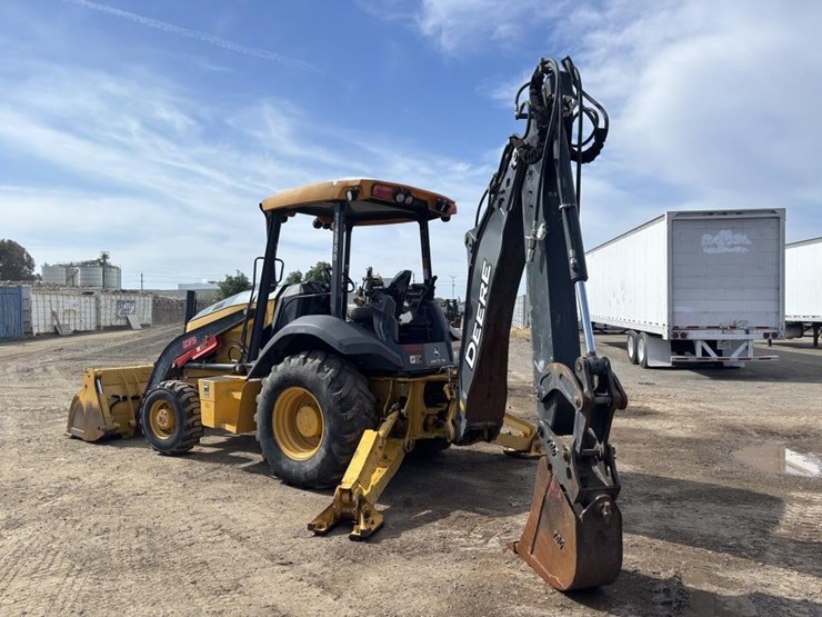 2019-deere-310l-ep-image-4