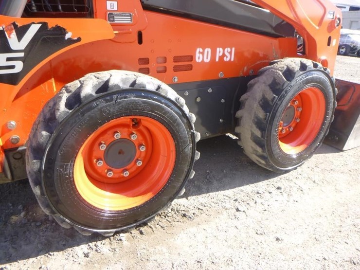 2020-kubota-ssv65-image-31