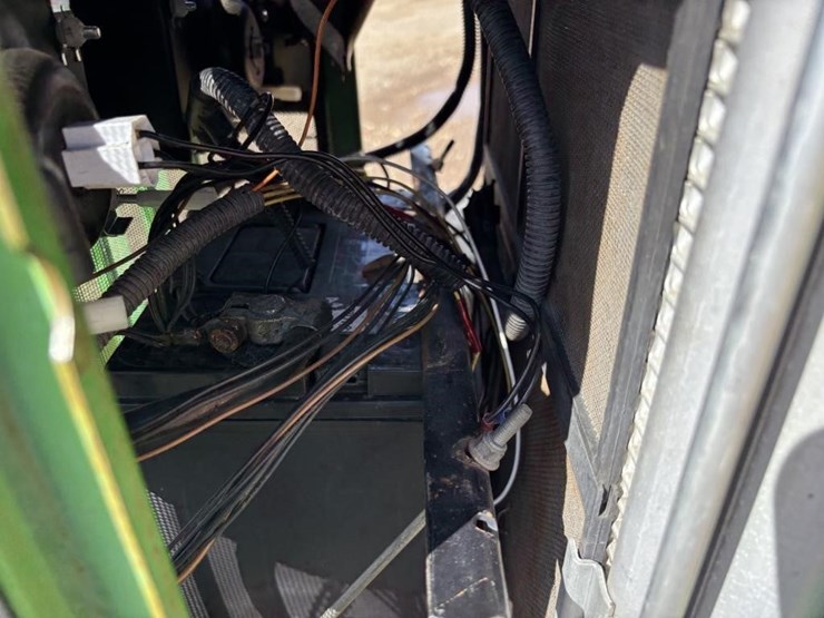 john-deere-6410-image-51