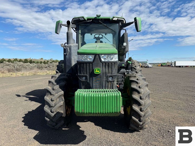 2021-john-deere-7r-210-image-8