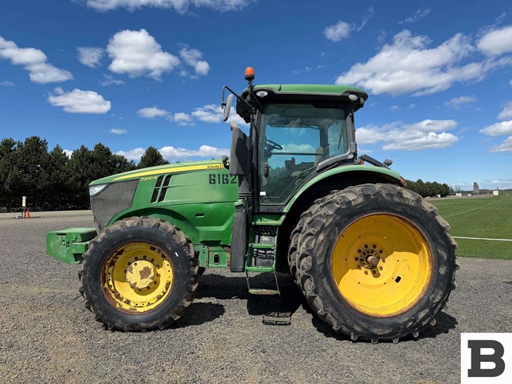 2013-john-deere-7200r-image-2