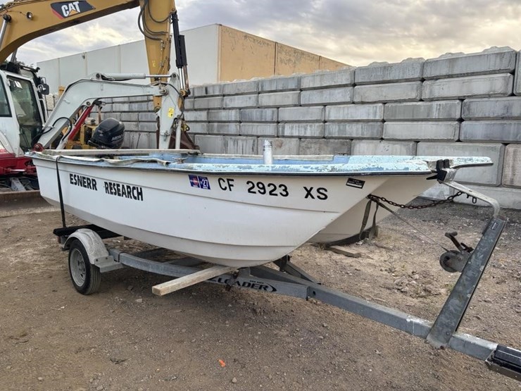 1988-livingston-boat-&-trailer-image-2