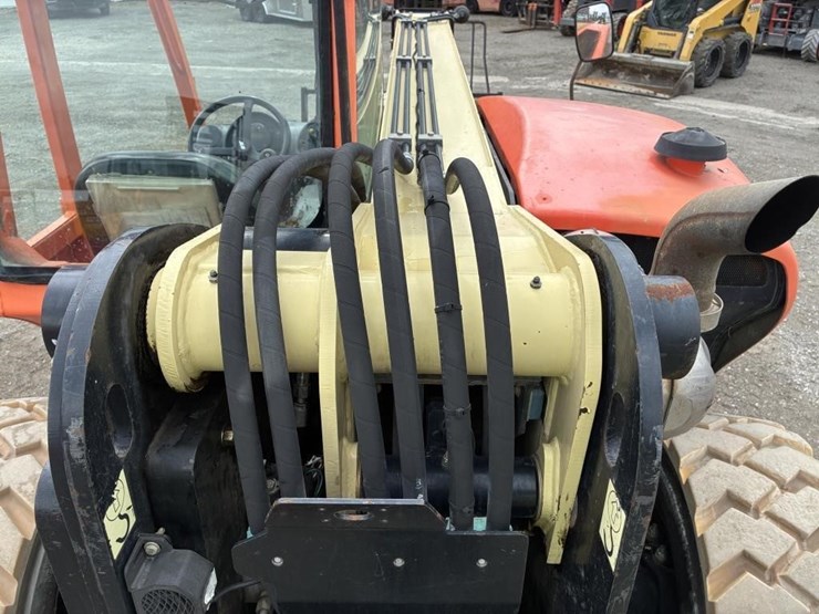 2015-jlg-g5-18a-image-14