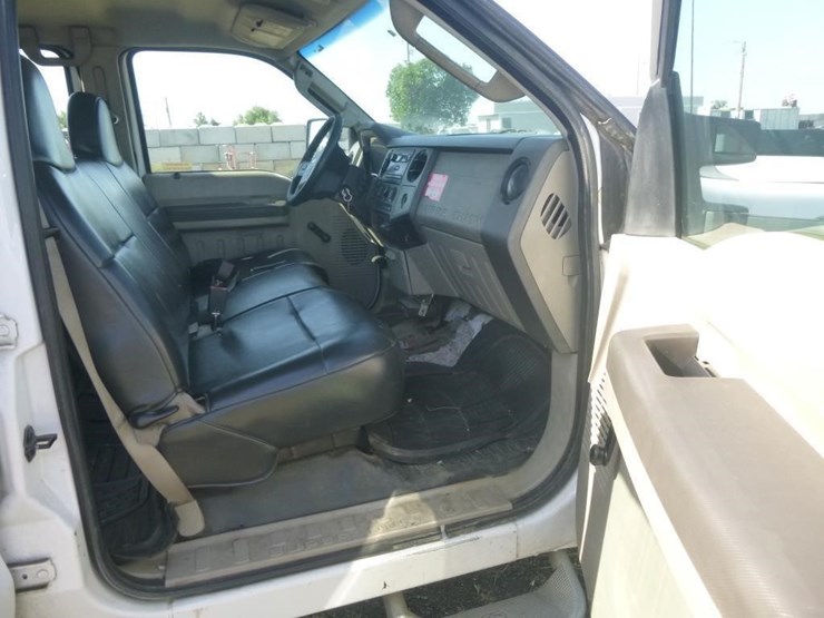 2008-ford-f450-image-17