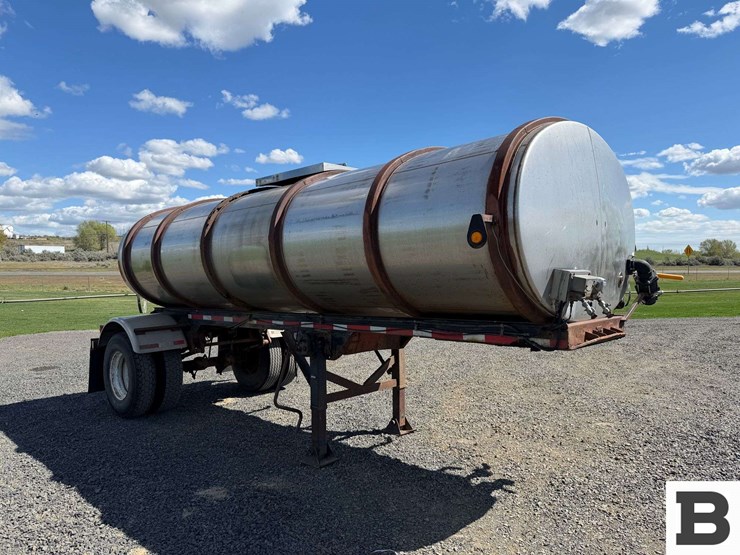 1973-brenner-transport-tank-trailer-image-7