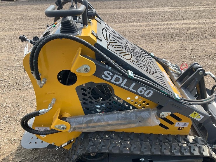 #1020-•-unused-sdll60-mini-skid-steer*---middlebury,-in-image-8