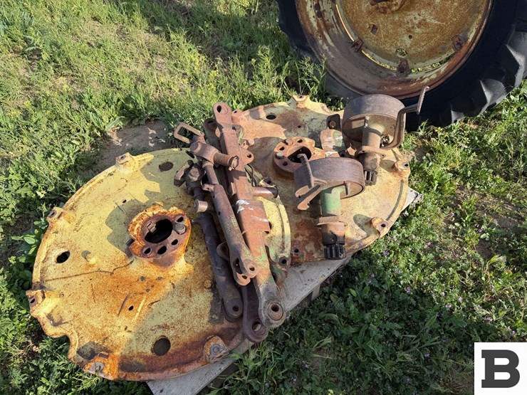 1957-john-deere-520-image-6